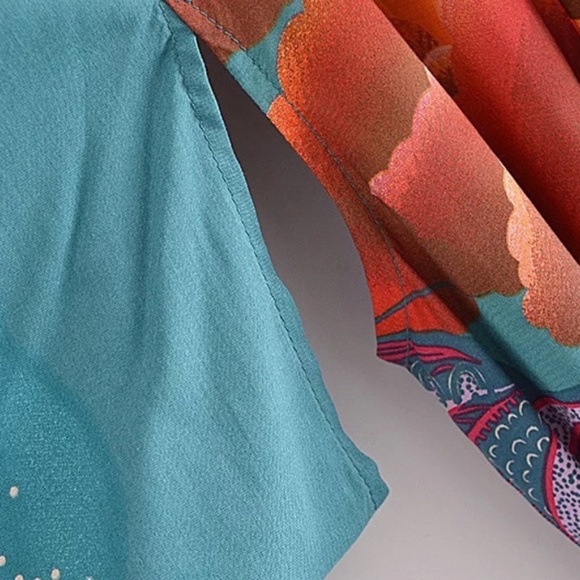 Kimono Robe Duster in Green with Cosmic Display Open Front, Matching Belt - Picture 5 of 8